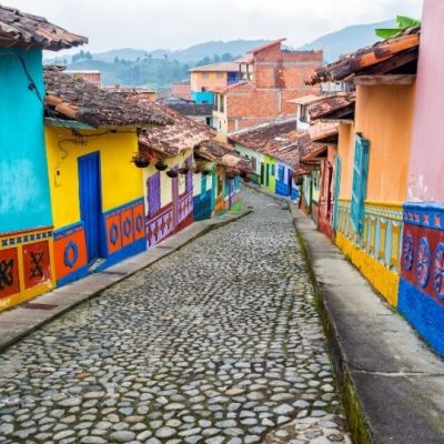 colorer-les-maisons-comme-colorer-nos-vies Les murs des maisons coloriés comme nous pourrions colorier nos vies